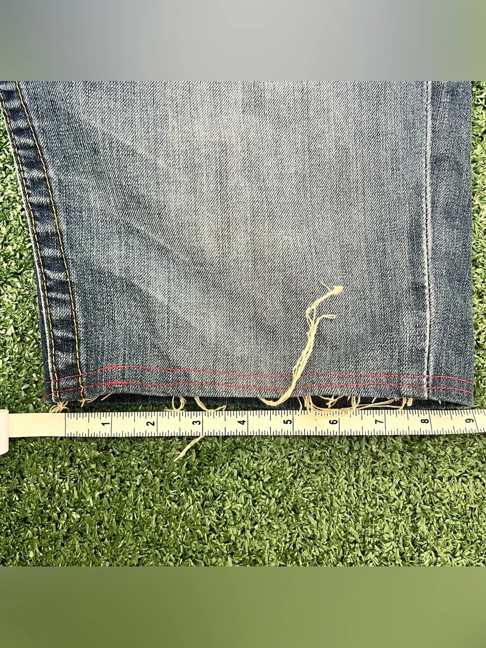 True Religion Billy Super T Y2K 90s Jean Shorts Jorts Size 33 Distressed